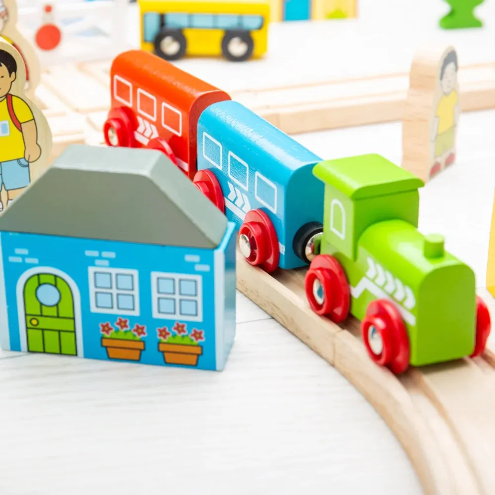 Bigjigs Town & Country Train Set