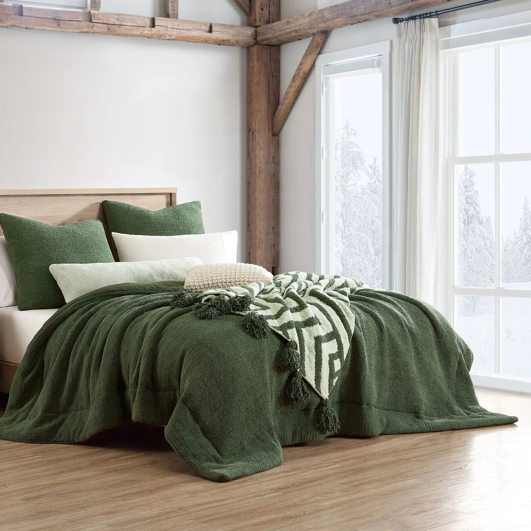 Maze Pom Pom Throw Blanket