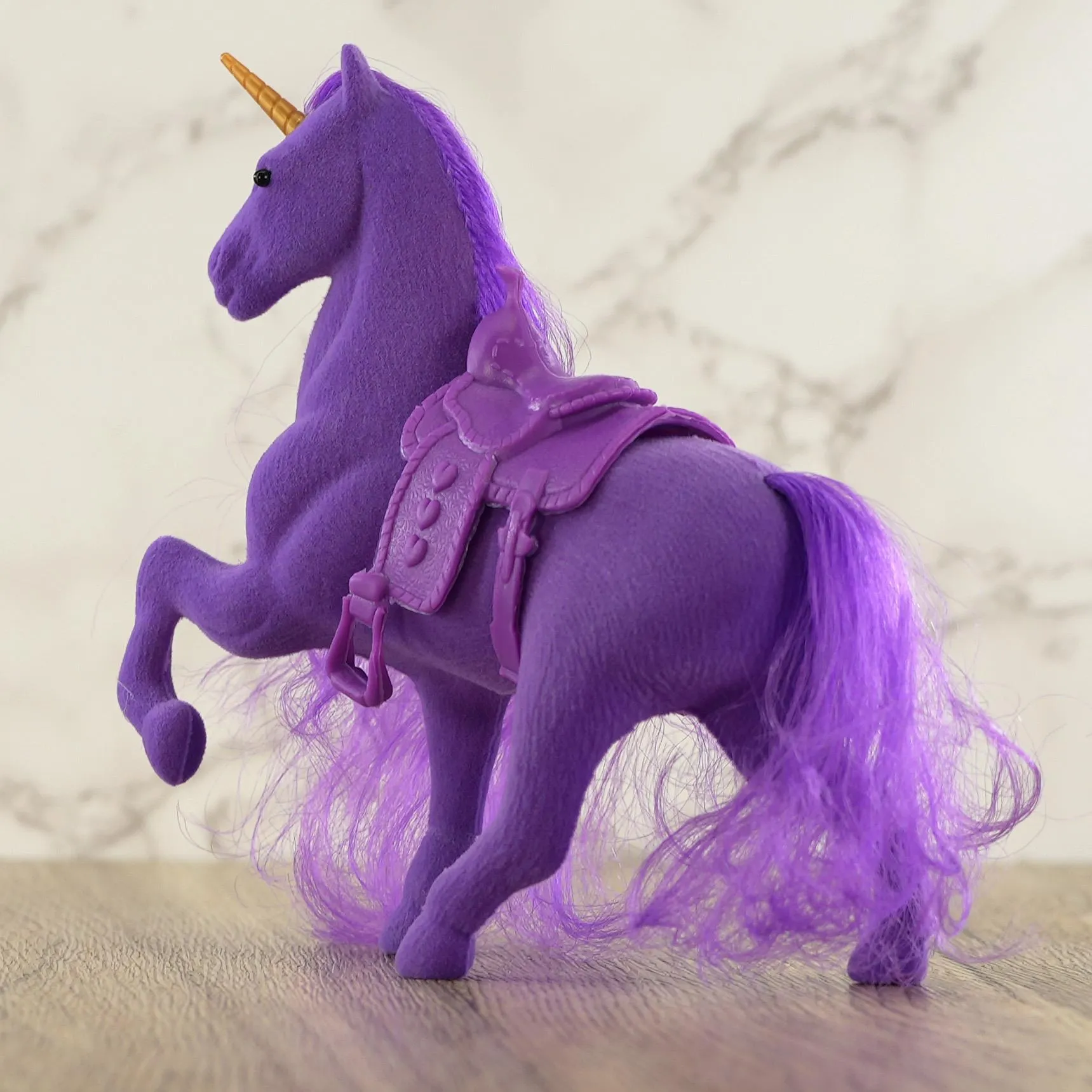 Unicorn Stable with Three Unicorns and Accessories
