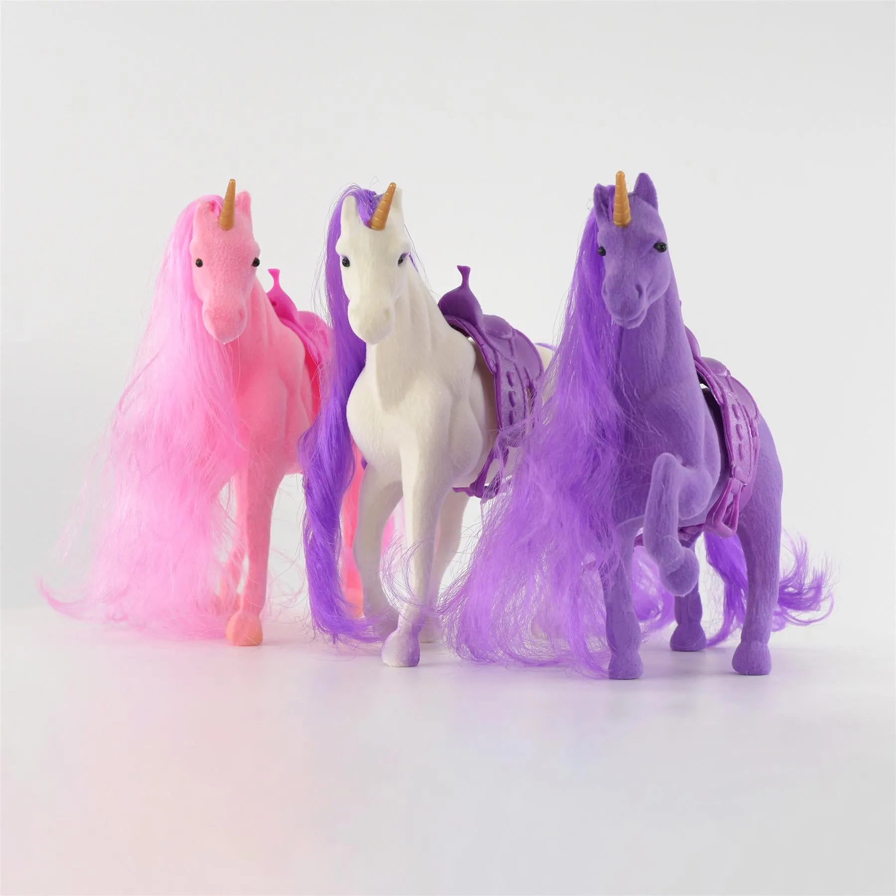 Unicorn Stable with Three Unicorns and Accessories