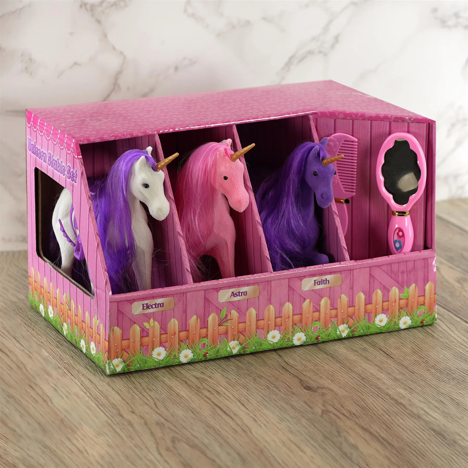 Unicorn Stable with Three Unicorns and Accessories